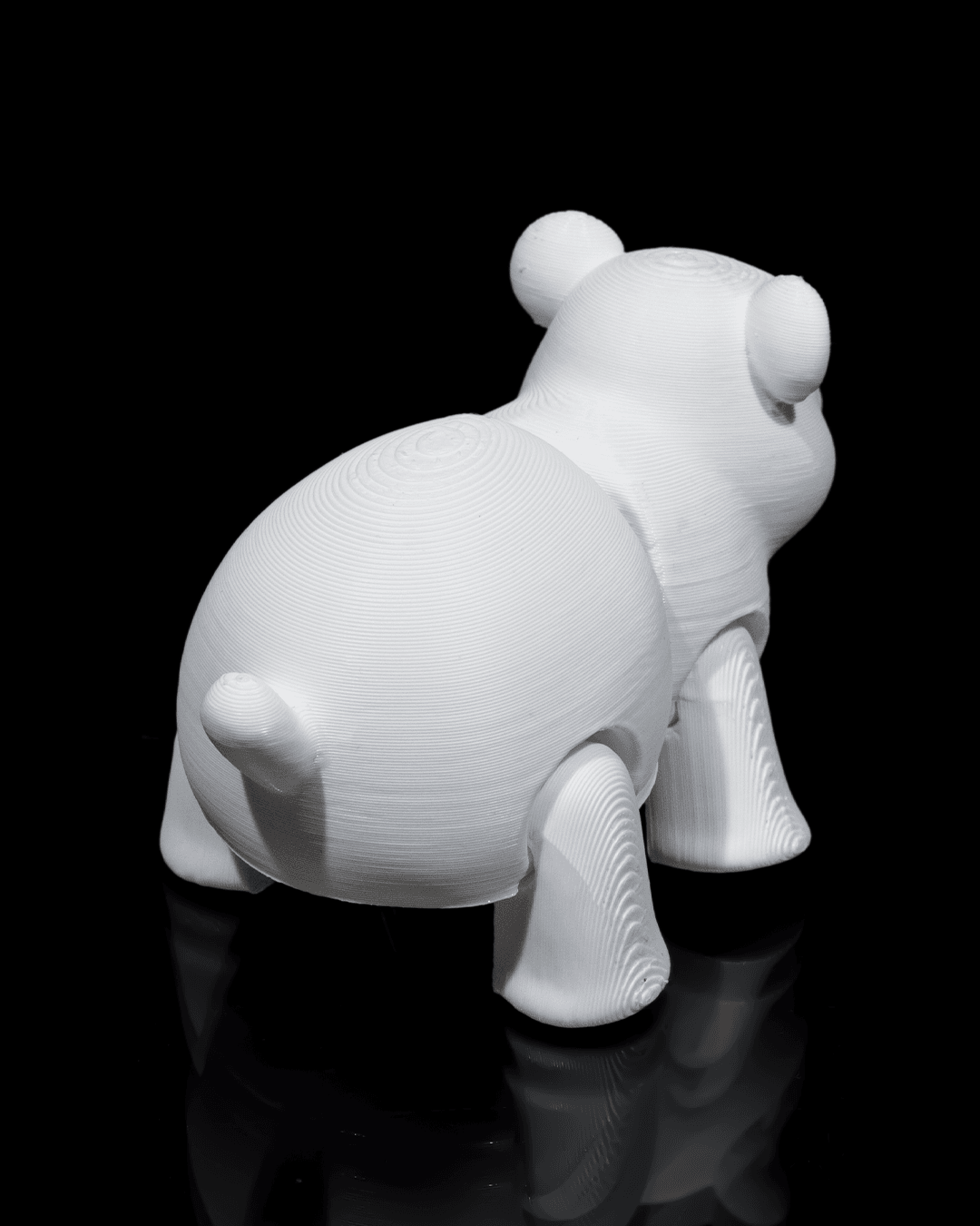 Eisbär-Schlüsselanhänger am Schlüsselbund – Perfektes Geschenk für Tierfreunde.