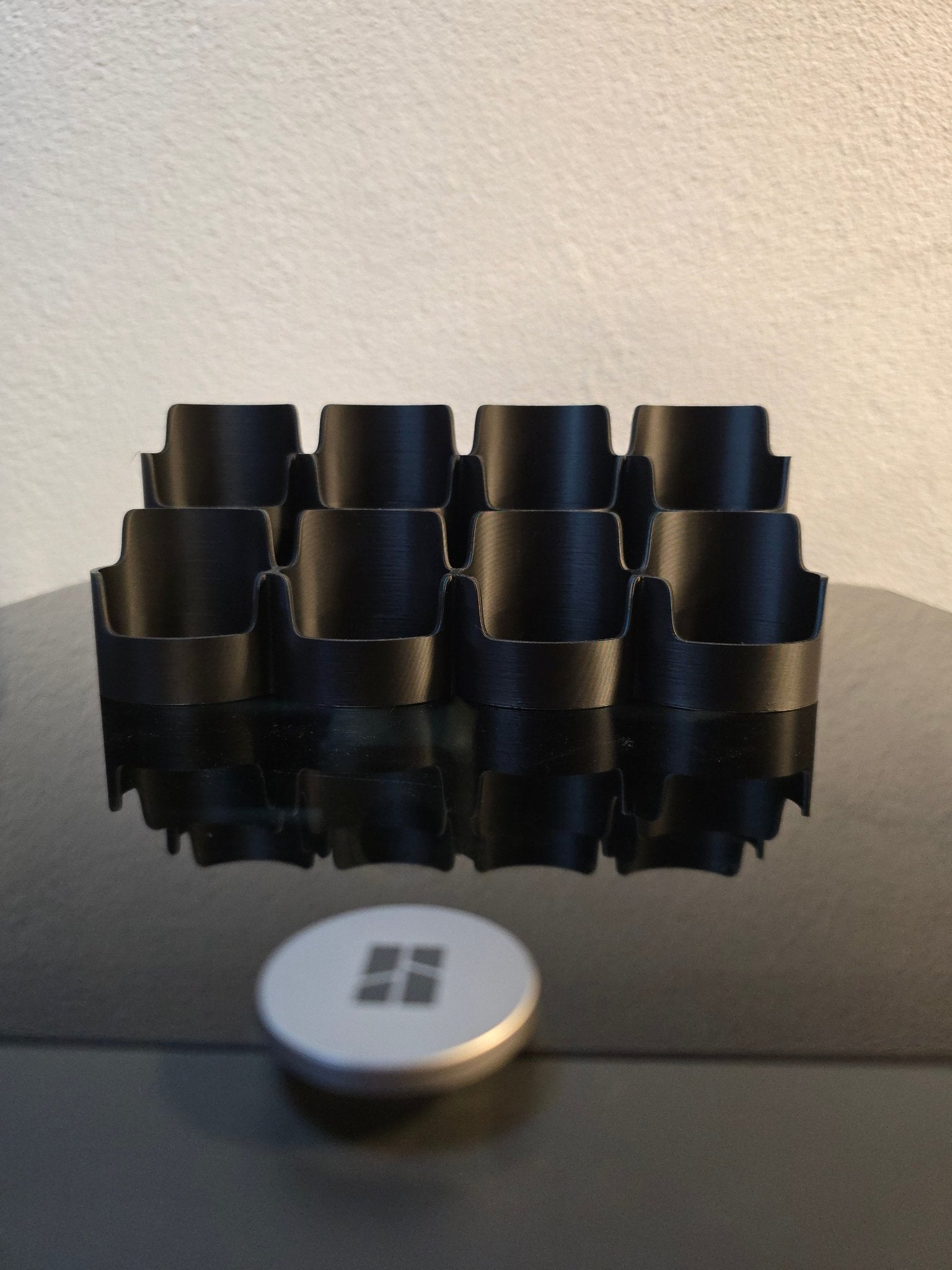 Treppen-Organizer für 8 Flaschen – passend für More Nutrition Zerup - physisches 3D-Modell, Ansicht 3