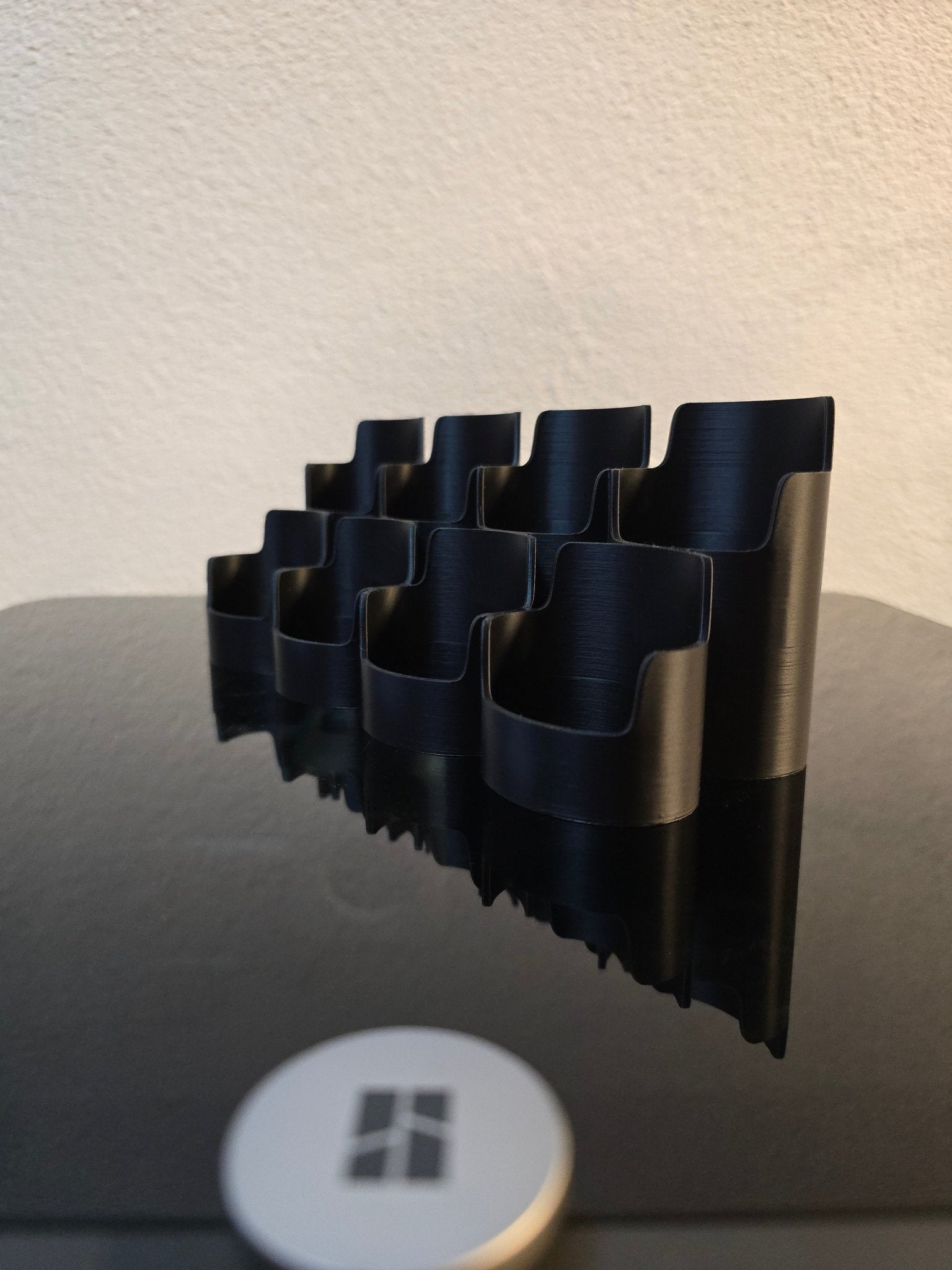 Treppen-Organizer für 8 Flaschen – passend für More Nutrition Zerup - physisches 3D-Modell, Ansicht 4