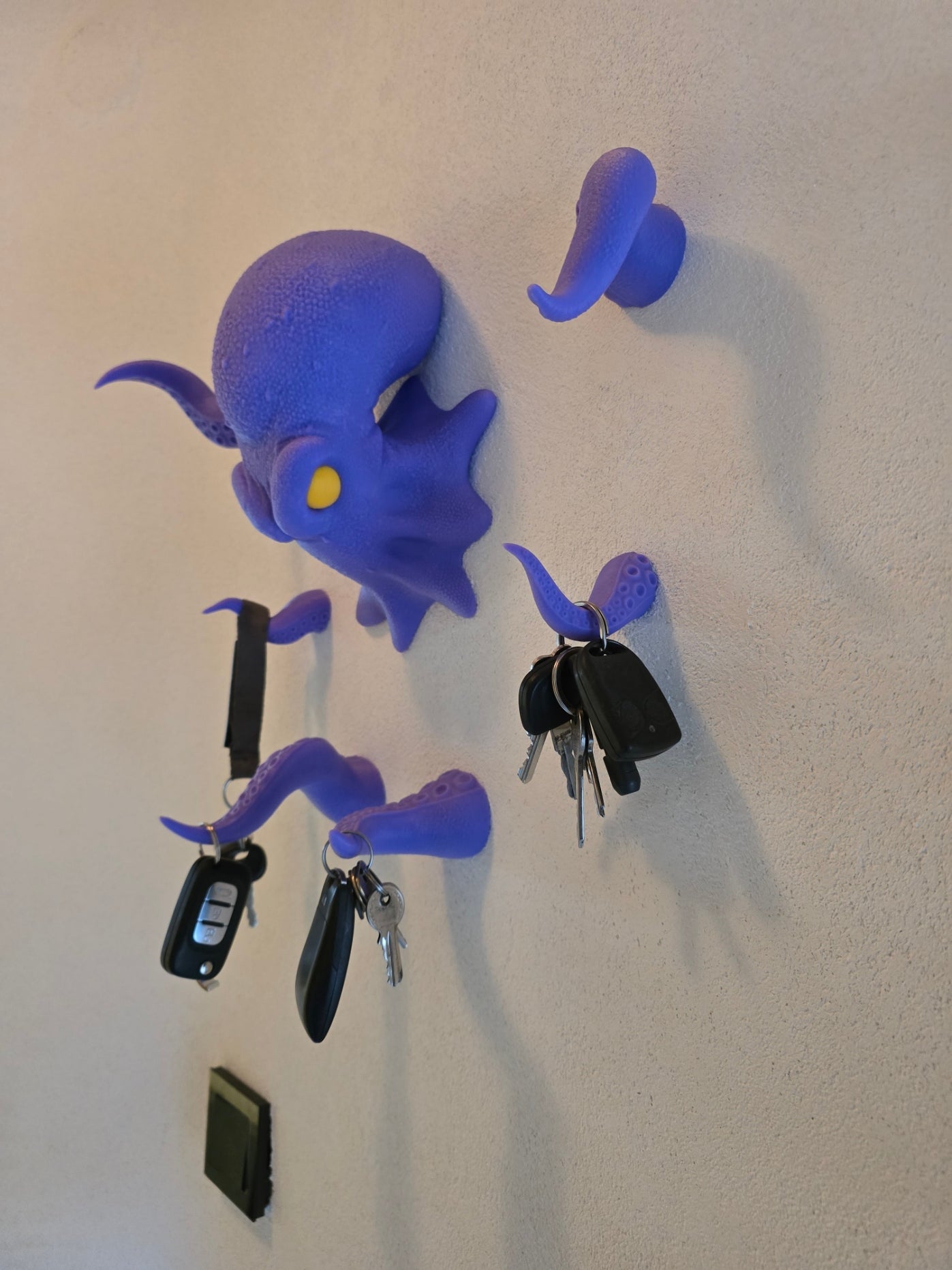 Oktopus Wandhalter mit Tentakeln als Schlüsselbrett und Garderobe - physisches 3D-Modell, Ansicht 5