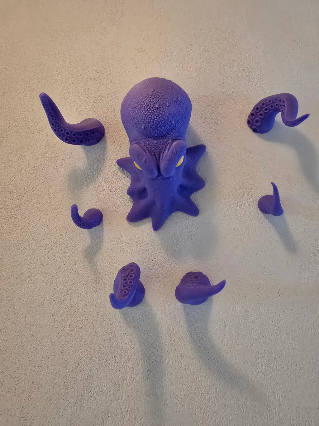 Oktopus Wandhalter mit Tentakeln als Schlüsselbrett und Garderobe - physisches 3D-Modell, Ansicht 7