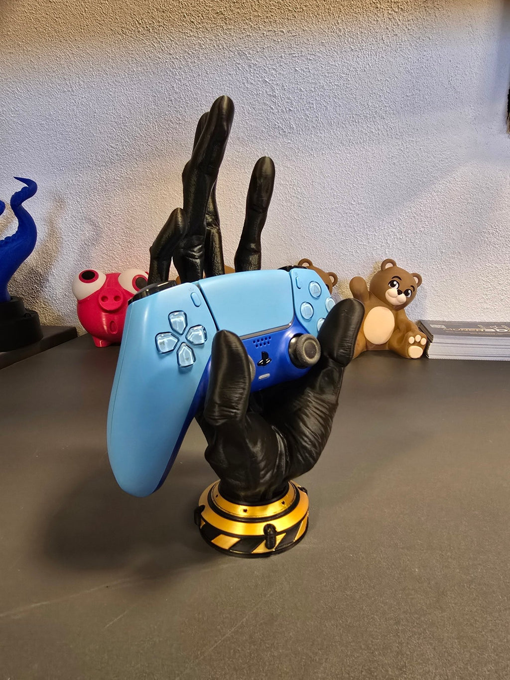 Alien Hand Controller Halter für PS5 und Xbox in Wunschfarbe - physisches 3D-Modell, Ansicht 6