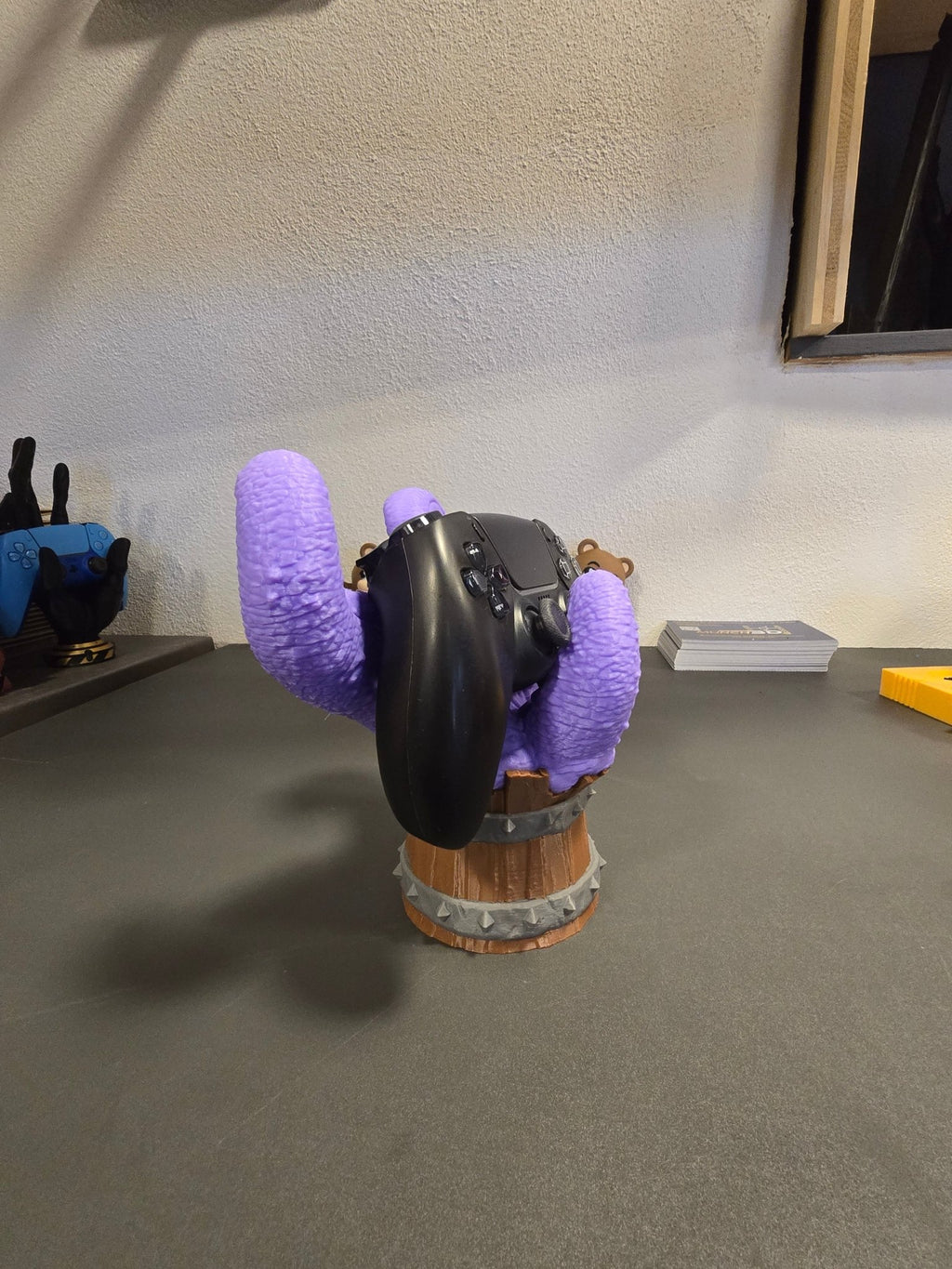 Octopus Controller Halter – Universal Gaming Stand Farbwahl - physisches 3D-Modell, Ansicht 2