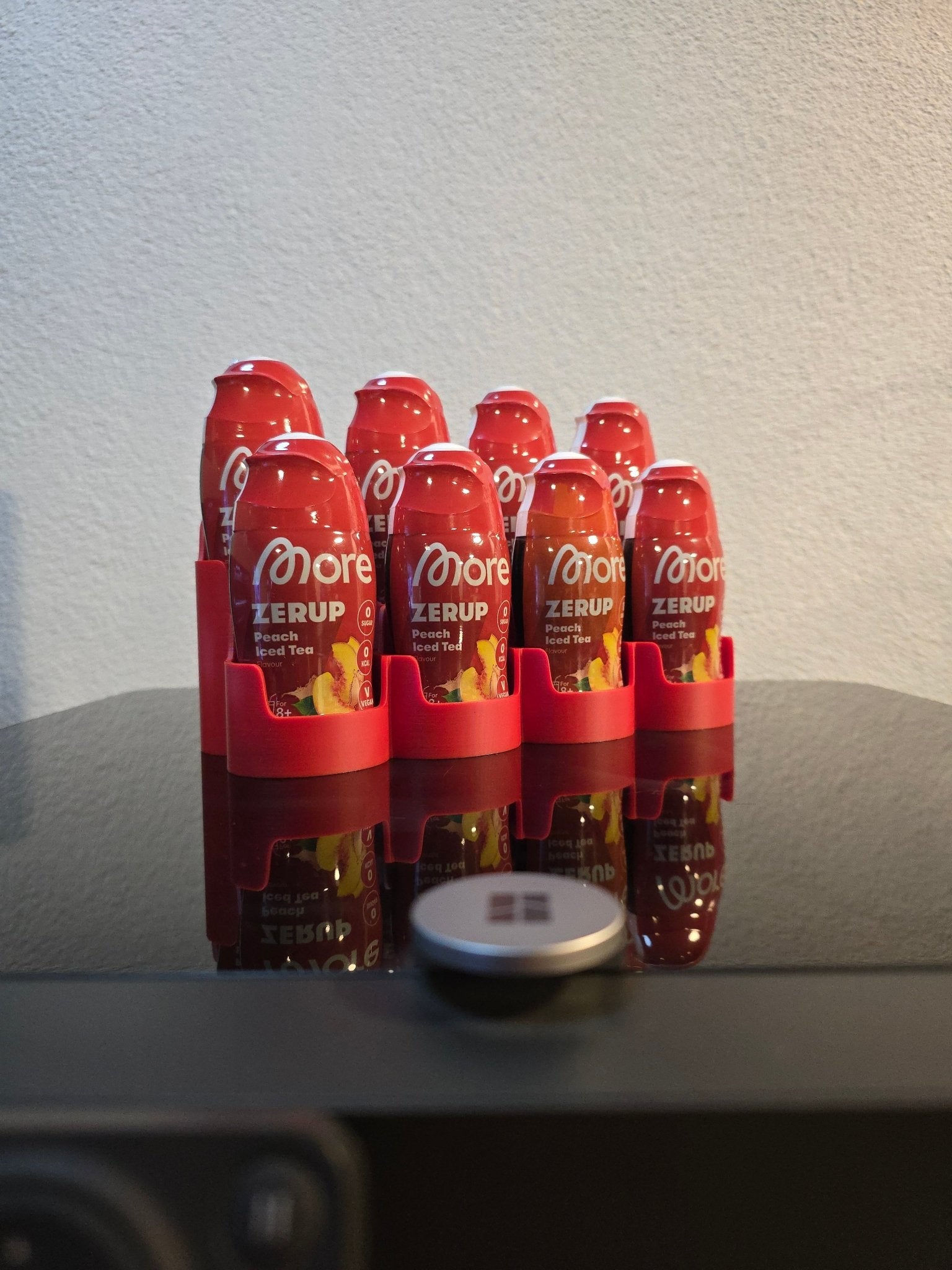 Treppen-Organizer für 8 Flaschen – passend für More Nutrition Zerup - physisches 3D-Modell, Ansicht 9