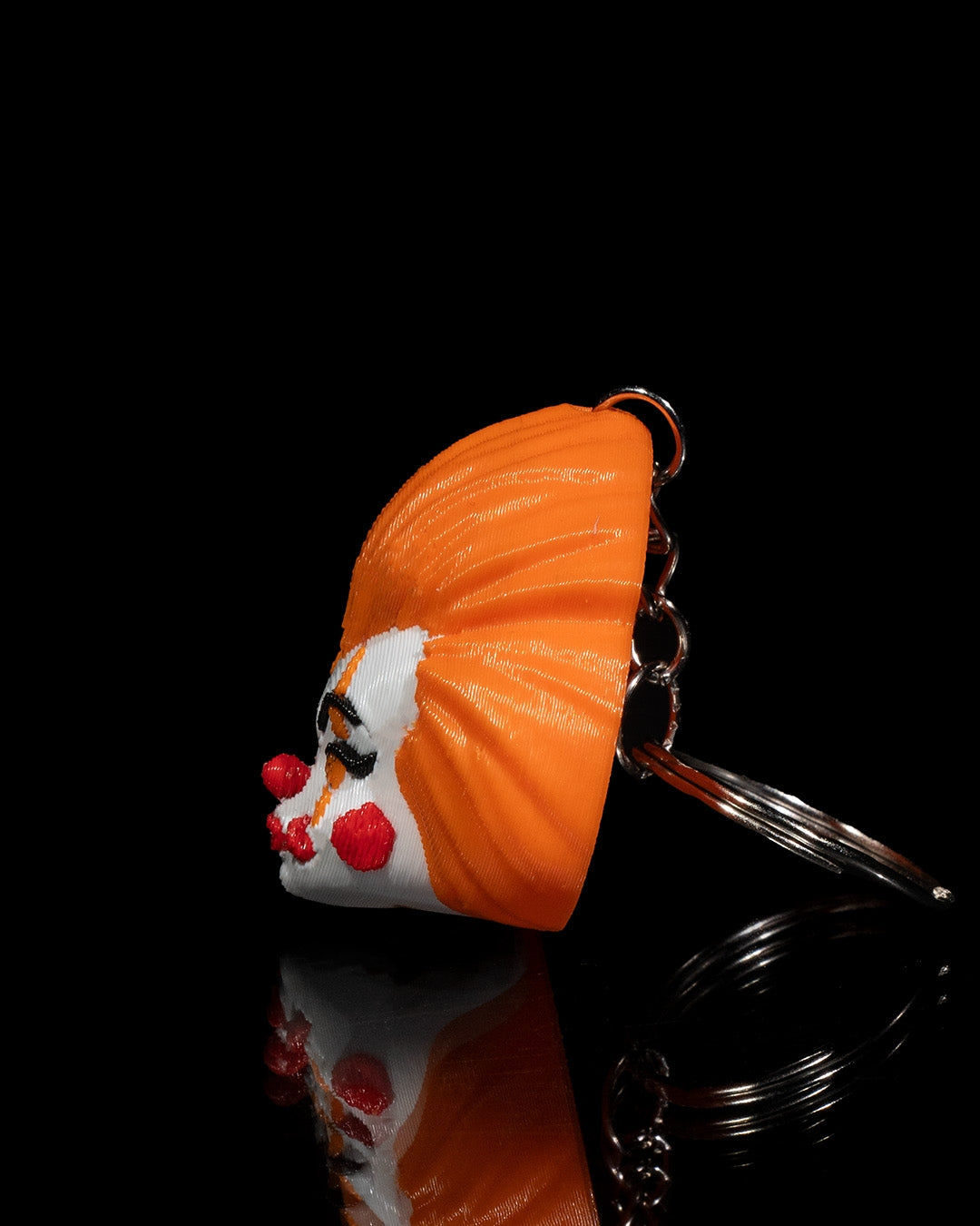 Pennywise-Schlüsselanhänger aus PLA, ca. 5 cm hoch, gruseliges Horror-Design, ideal für Schlüssel, Taschen und Halloween-Deko