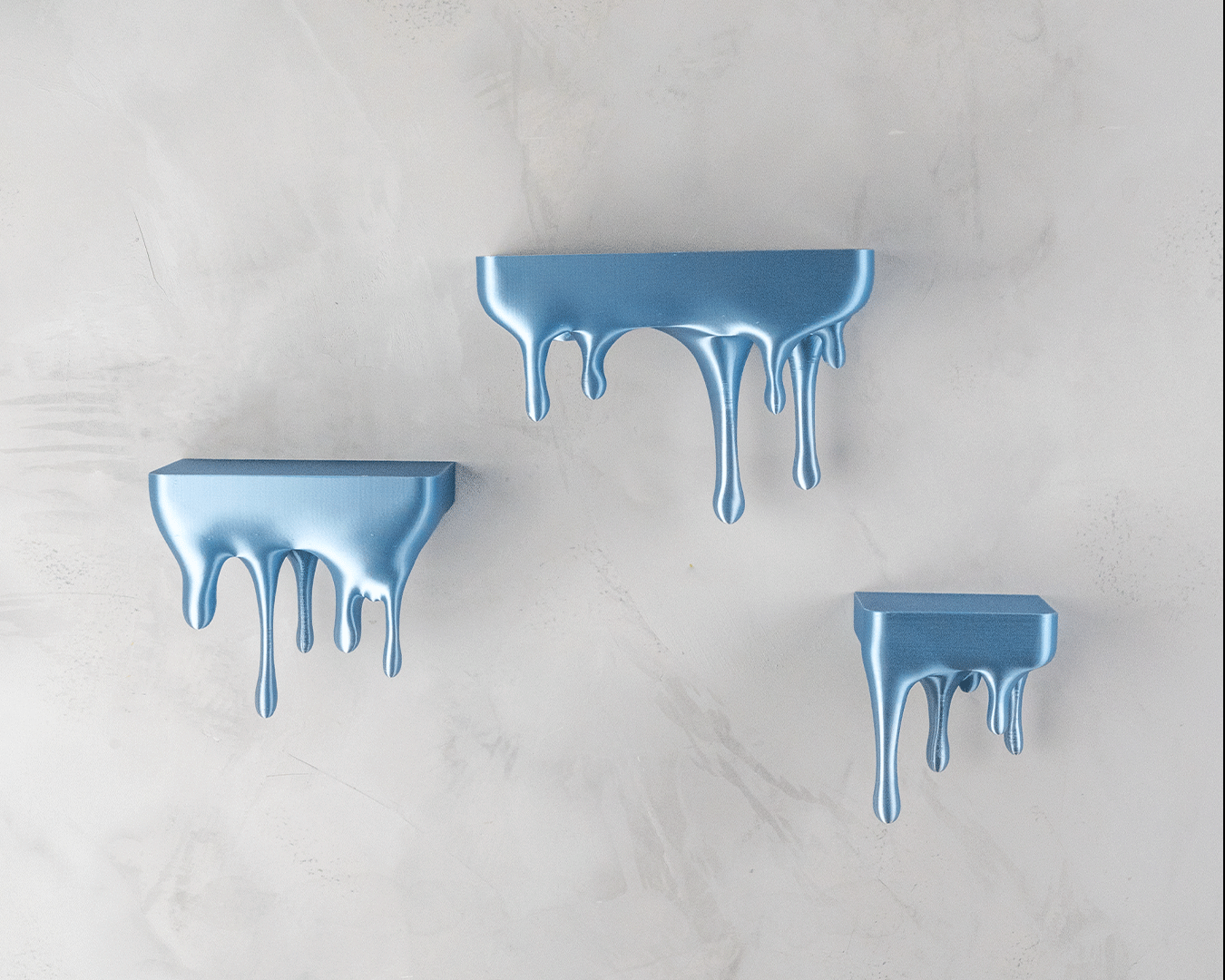 Wandregal-Set im Drip-Design in Blau – frontal

