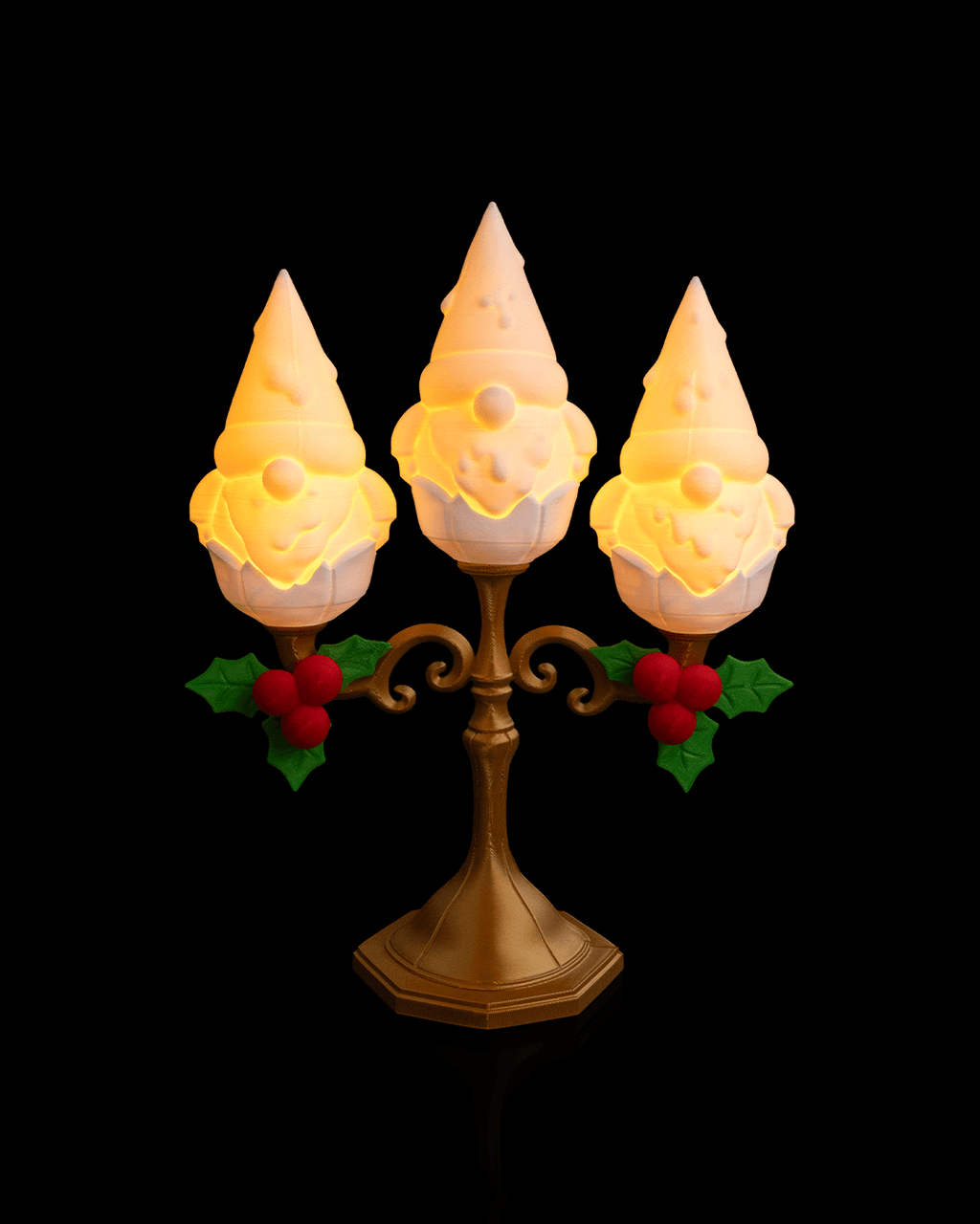 LED Wichtel Kerzenständer Tischlampe Gnomedelabra 3-flammig 25 cm - physisches 3D-Modell, Ansicht 1