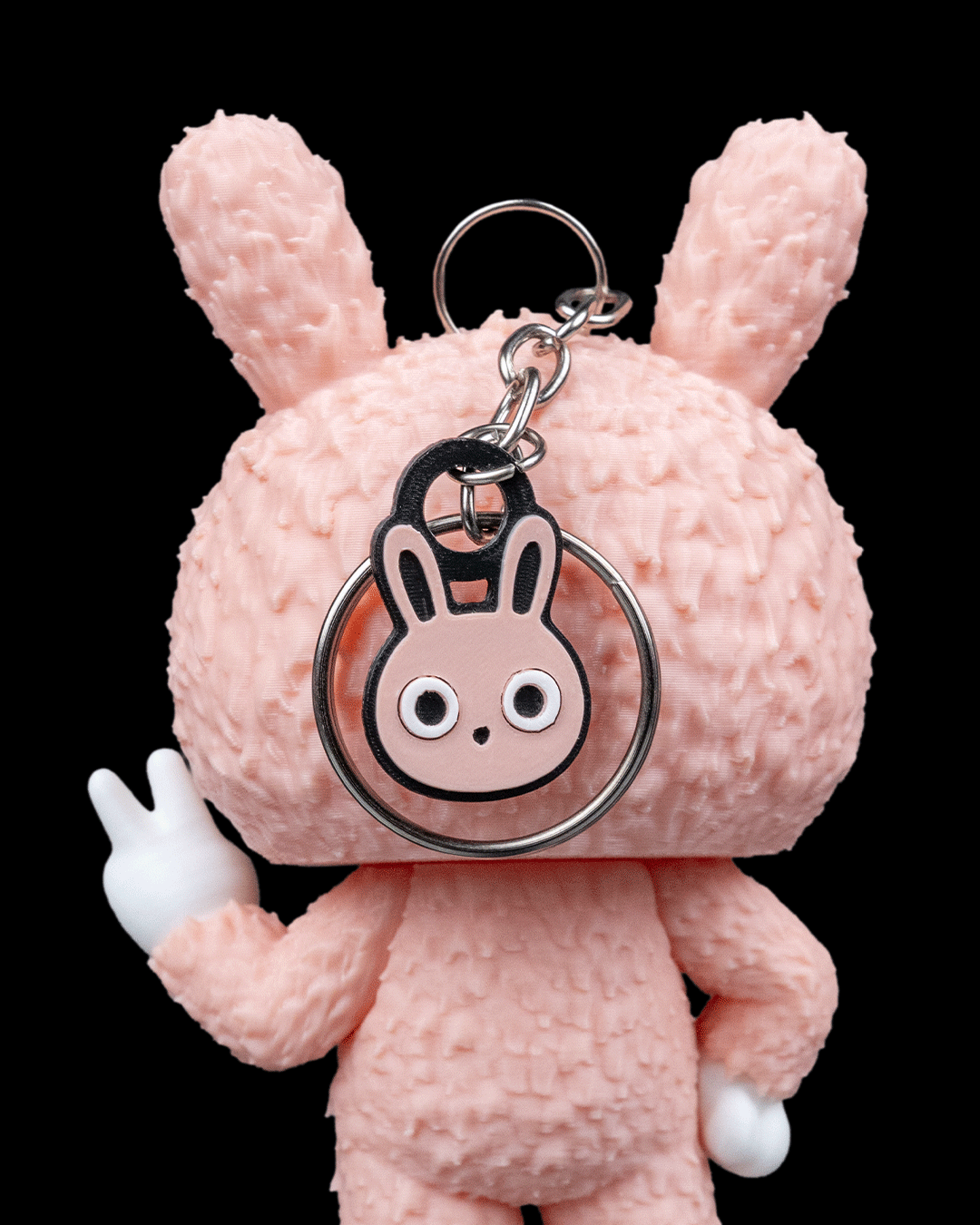 Skubbies Tuff Figur | Der einzigartige Hase-Skelett-Schlüsselanhänger in Pink | Dein neues düster-niedliches Sammlerstück