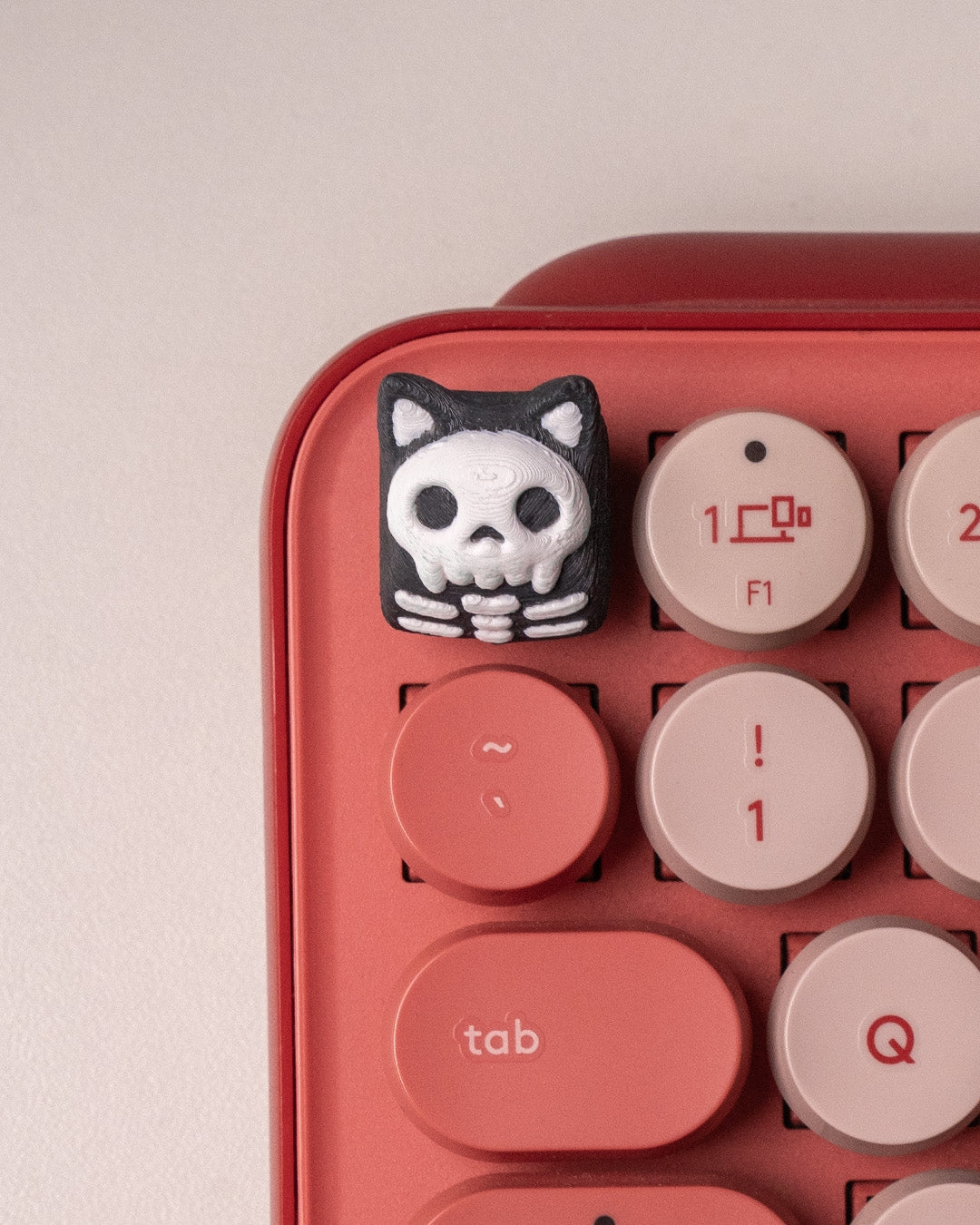 Totenkopf Katze Tastaturkappe – Für einen individuellen Look