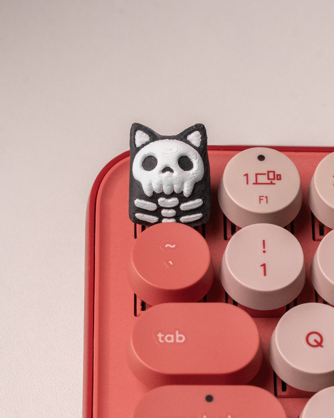 Totenkopf Katze Tastaturkappe – Für einen individuellen Look