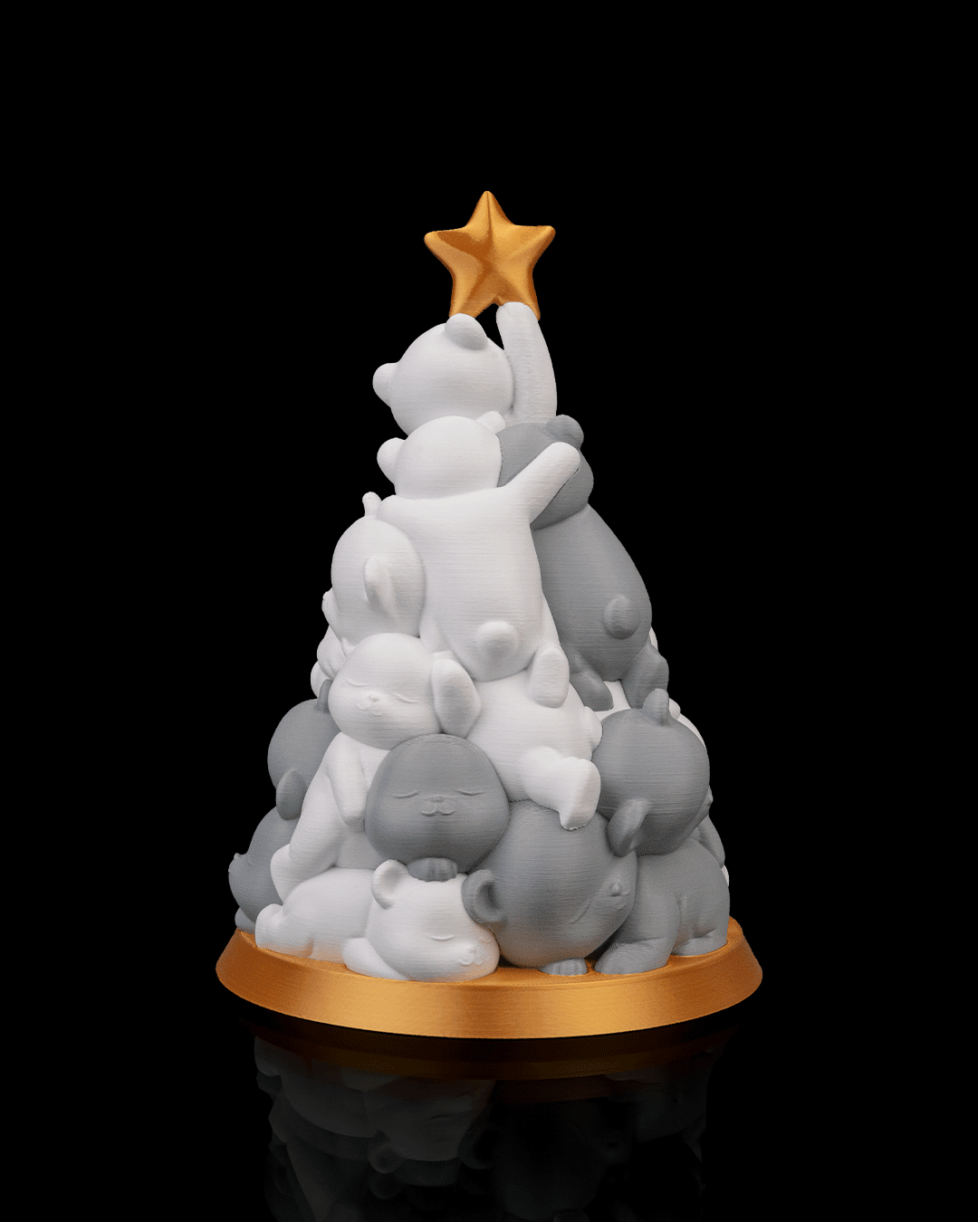 Beary Christmas Bären-Weihnachtsbaum, Rückansicht mit gestapelten Bären in Grau und Weiß, Spitze ohne Stern sichtbar – Münch3D