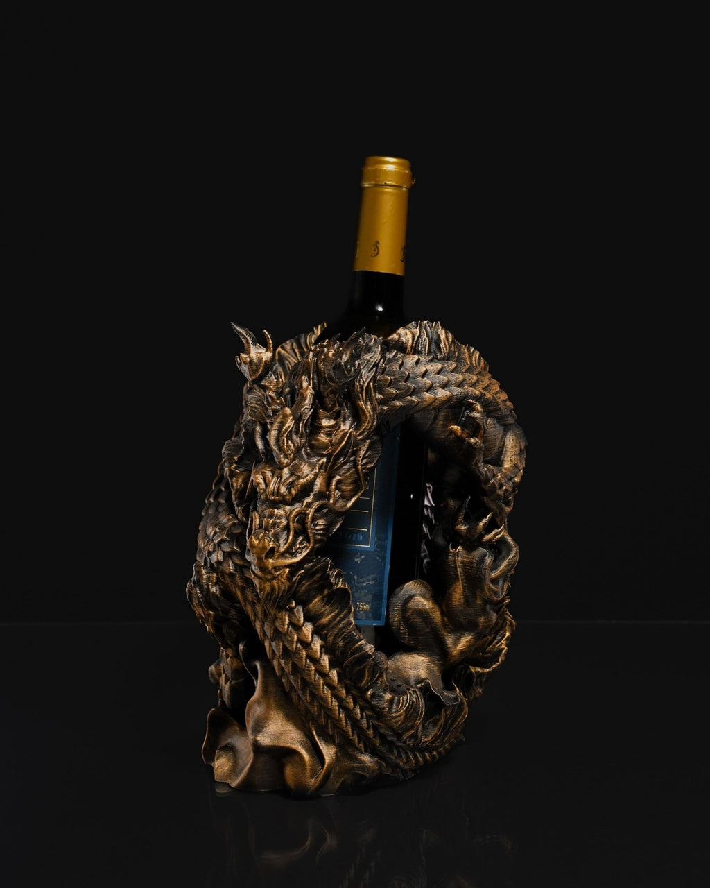 Drachen Weinflaschenhalter Handbemalt – Frontalansicht Bronze, Münch3D