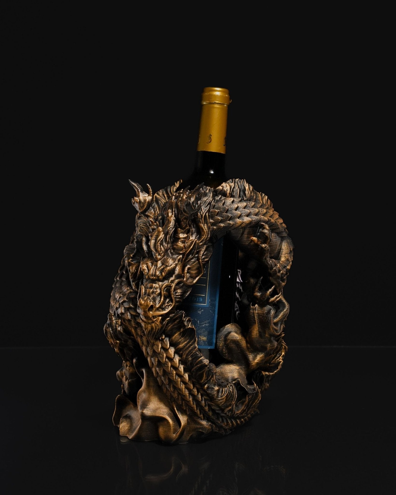 Drachen Weinflaschenhalter Handbemalt – Frontalansicht Bronze, Münch3D