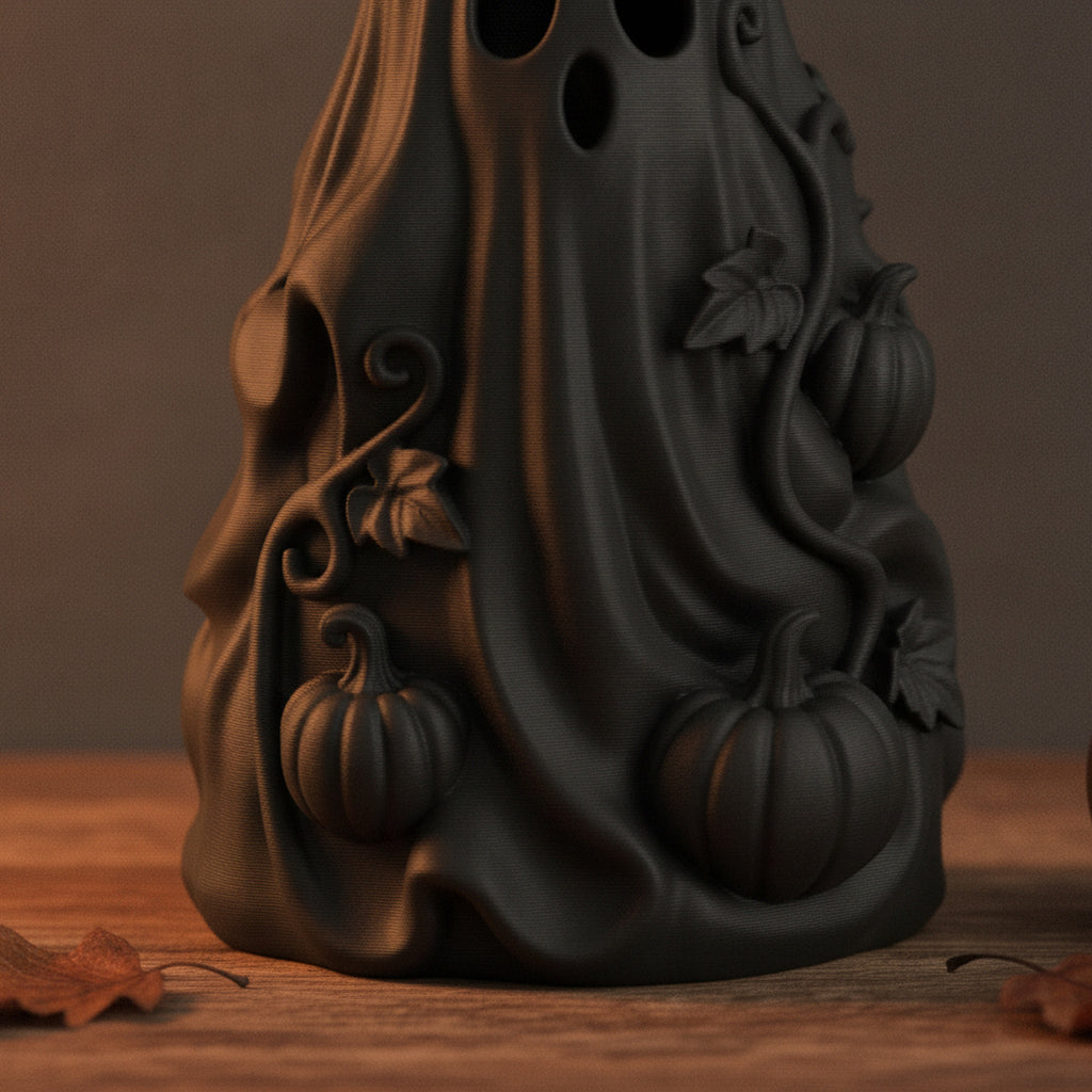 Makroaufnahme des Kürbis- und Rankenreliefs der Geistervase mit sichtbaren 3D-Druck-Schichtlinien