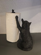 Küchenrollenhalter Katze mit Vogel in Schwarz, Rückansicht vor weißer Wand – Münch3D 3D-Druck