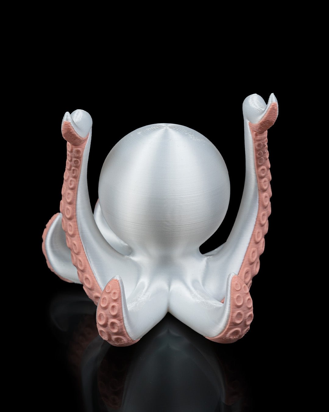 Oktopus Löffelhalter, Rückansicht ohne sichtbares Gesicht, Tentakel nach oben gestreckt vor Schwarz – Münch3D