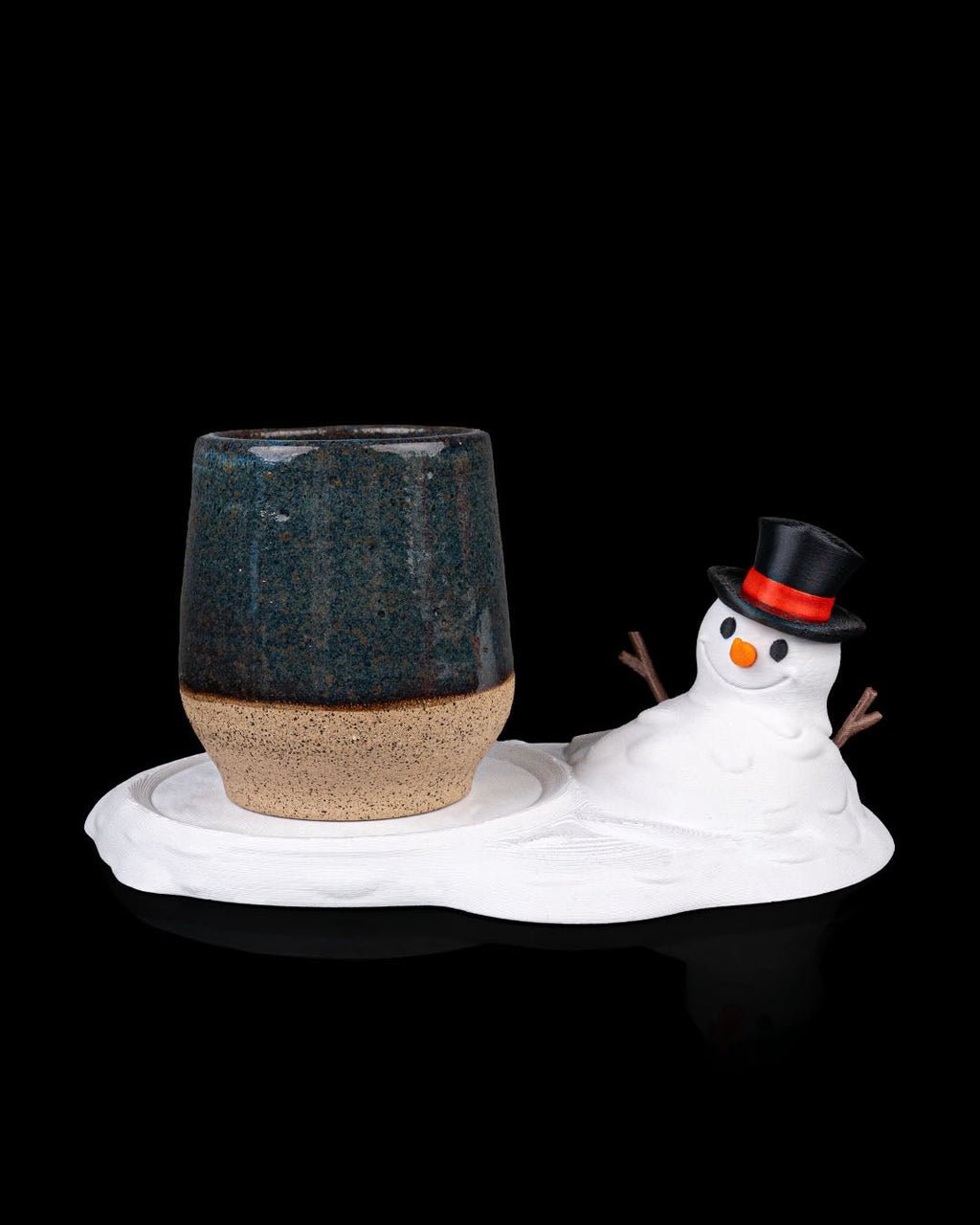 Schneemann Untersetzer Meltproof Coaster mit dunkler Keramiktasse, Zylinder und Astarmen, 18 cm – Münch3D