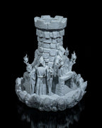 Würfelturm Zauberer symmetrische Frontalansicht mit erhobenen Fackeln, grauer 3D-Druck vor schwarzem Hintergrund – Münch3D